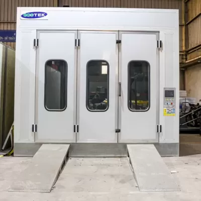 Phòng sơn sấy tiêu chuẩn cho sơn gốc dầu, cửa panel 3 cánh, hút sàn 3 dãy